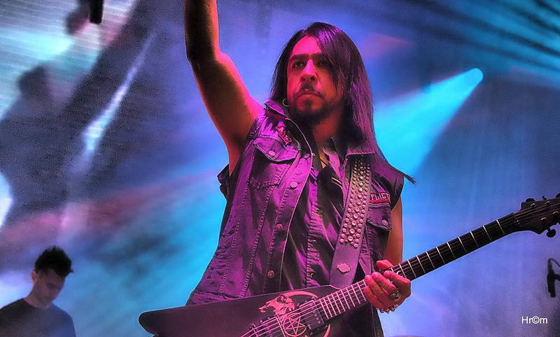 Páteční Brutal Assault rozpálili Ministry, Behemoth i Hentai Corporation