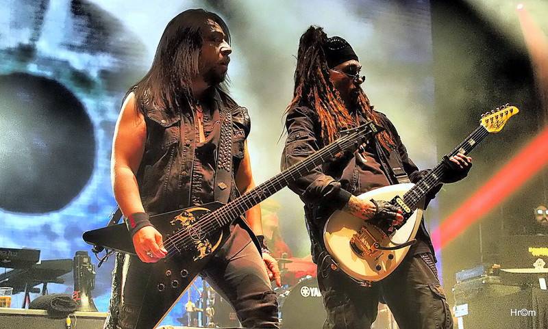 Páteční Brutal Assault rozpálili Ministry, Behemoth i Hentai Corporation