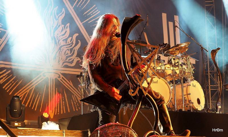 Páteční Brutal Assault rozpálili Ministry, Behemoth i Hentai Corporation