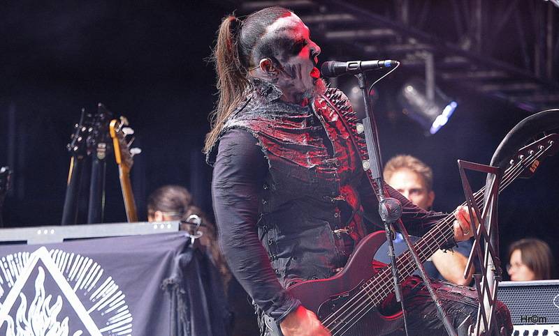 Páteční Brutal Assault rozpálili Ministry, Behemoth i Hentai Corporation