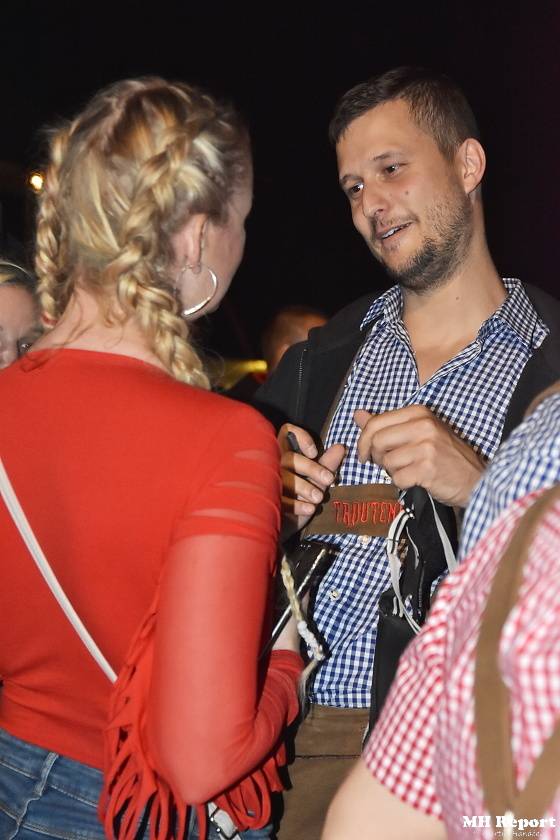 Chodrockfest v Domažlicích: S Mirai bavil diváky Richard Genzer, hráli i Alkehol nebo Xindl X