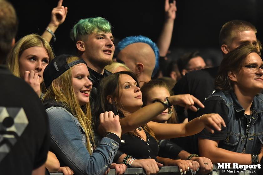 Chodrockfest v Domažlicích: S Mirai bavil diváky Richard Genzer, hráli i Alkehol nebo Xindl X