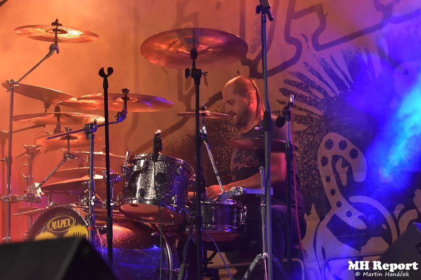 Chodrockfest v Domažlicích: S Mirai bavil diváky Richard Genzer, hráli i Alkehol nebo Xindl X