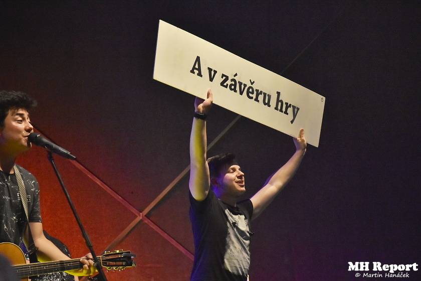 Chodrockfest v Domažlicích: S Mirai bavil diváky Richard Genzer, hráli i Alkehol nebo Xindl X