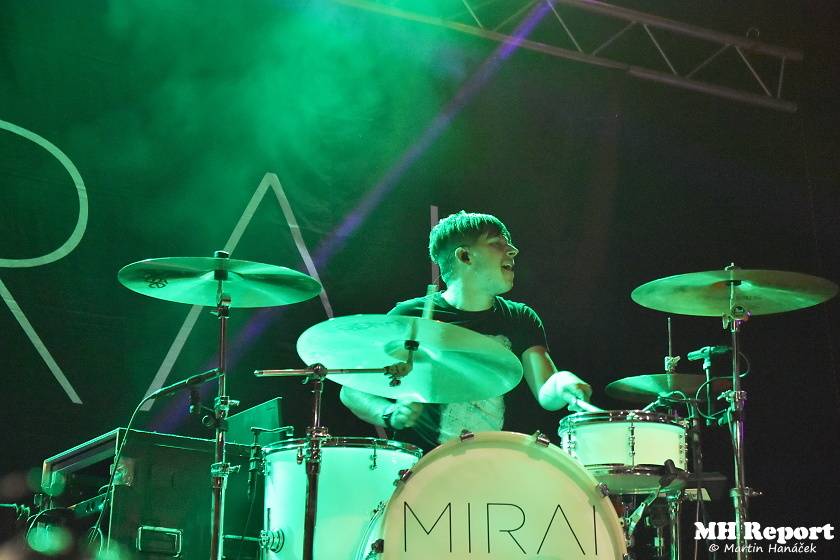 Chodrockfest v Domažlicích: S Mirai bavil diváky Richard Genzer, hráli i Alkehol nebo Xindl X