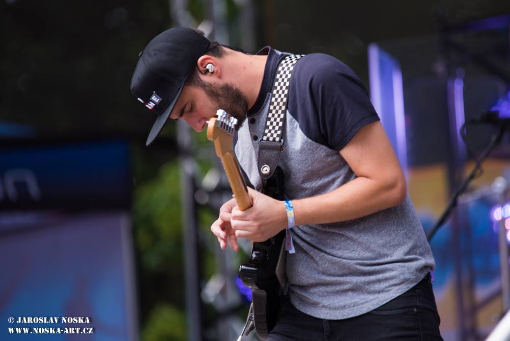 Vyprodaný Kryštof Kemp hostil v krásném prostředí Konopiště No Name, Nebe nebo Petra Jandu