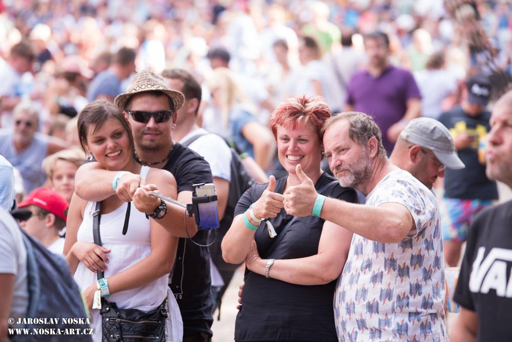 Vyprodaný Kryštof Kemp hostil v krásném prostředí Konopiště No Name, Nebe nebo Petra Jandu