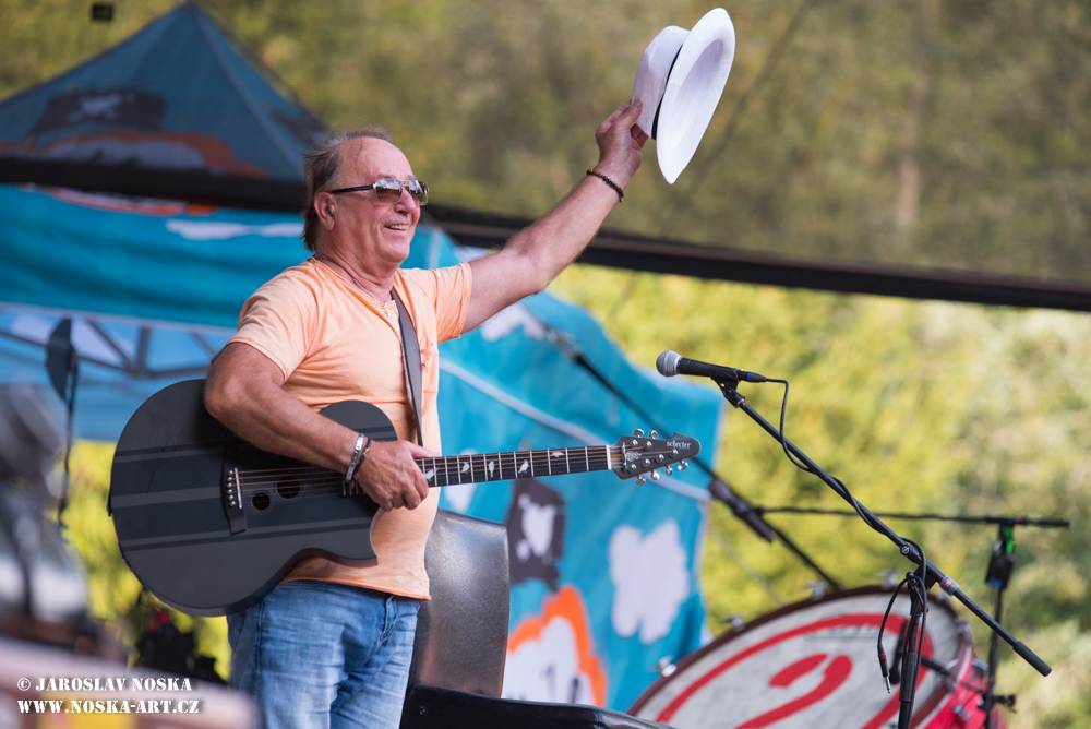 Vyprodaný Kryštof Kemp hostil v krásném prostředí Konopiště No Name, Nebe nebo Petra Jandu