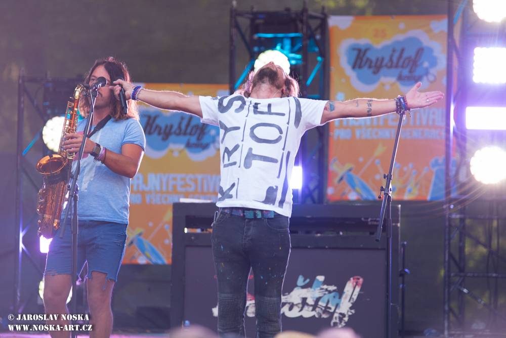 Vyprodaný Kryštof Kemp hostil v krásném prostředí Konopiště No Name, Nebe nebo Petra Jandu