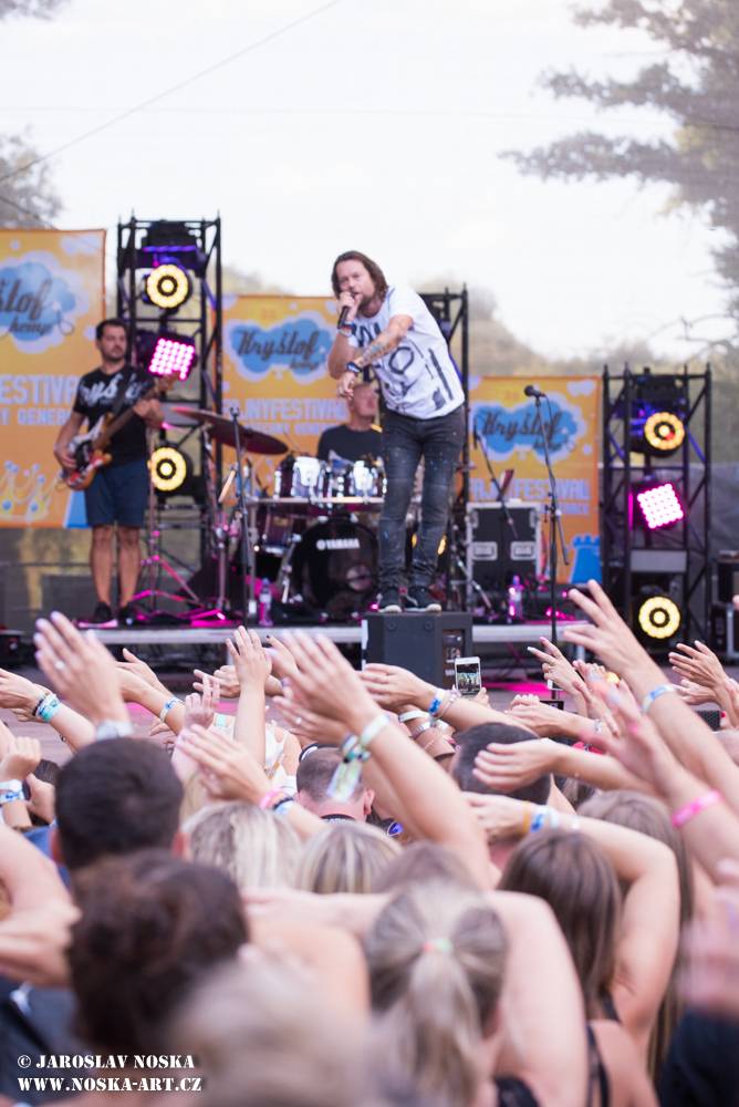 Vyprodaný Kryštof Kemp hostil v krásném prostředí Konopiště No Name, Nebe nebo Petra Jandu