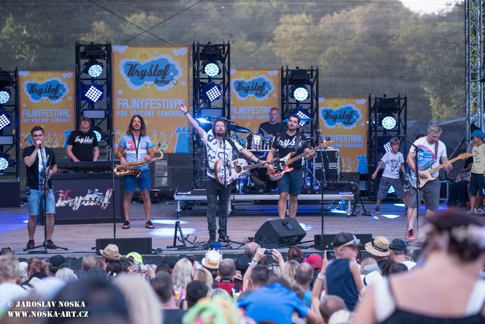 Vyprodaný Kryštof Kemp hostil v krásném prostředí Konopiště No Name, Nebe nebo Petra Jandu