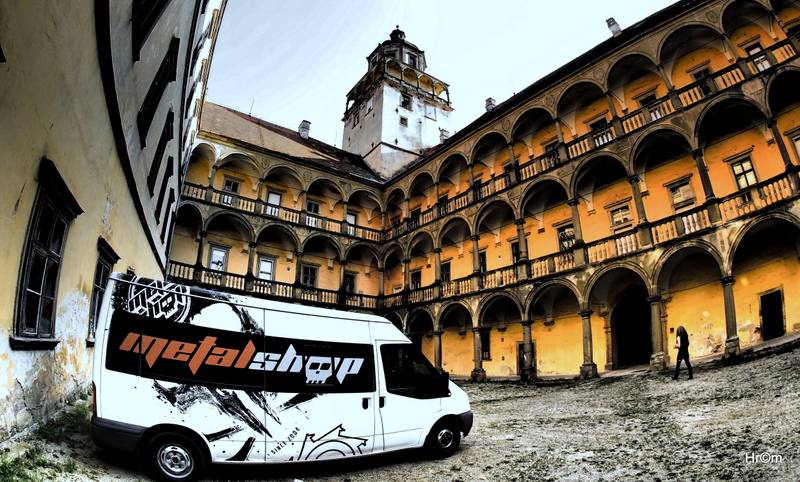 Metalová epopej v Moravském Krumlově: Na festivalu Rock Heart vystoupili W.A.S.P., Epica nebo Kataklysm