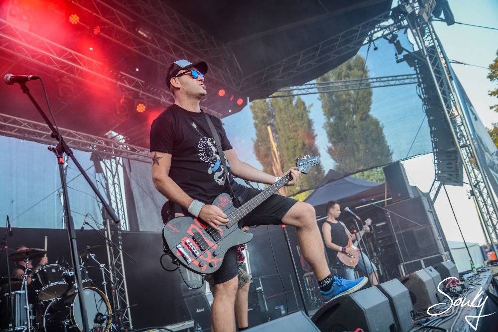 Punková jízda Pod Parou: Ve Vyškově řádili Marky Ramone z Ramones, Agnostic Front i Plexis