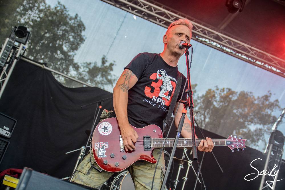 Punková jízda Pod Parou: Ve Vyškově řádili Marky Ramone z Ramones, Agnostic Front i Plexis