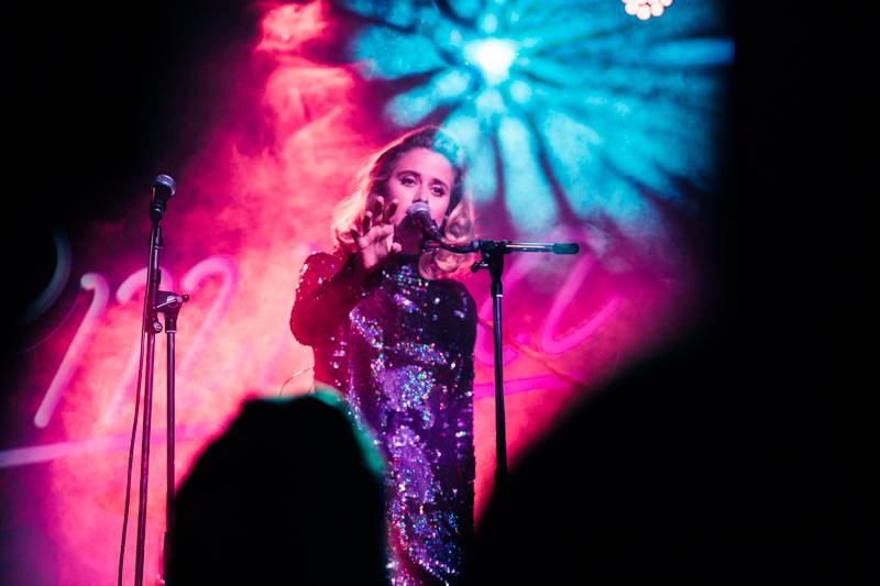 Emma Smetana představila na Cargo Gallery v předpremiéře nový videoklip