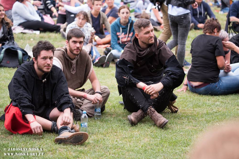 Okoř slavila plnoletost s Chinaski, Tomášem Klusem, Annou K. nebo Mirai