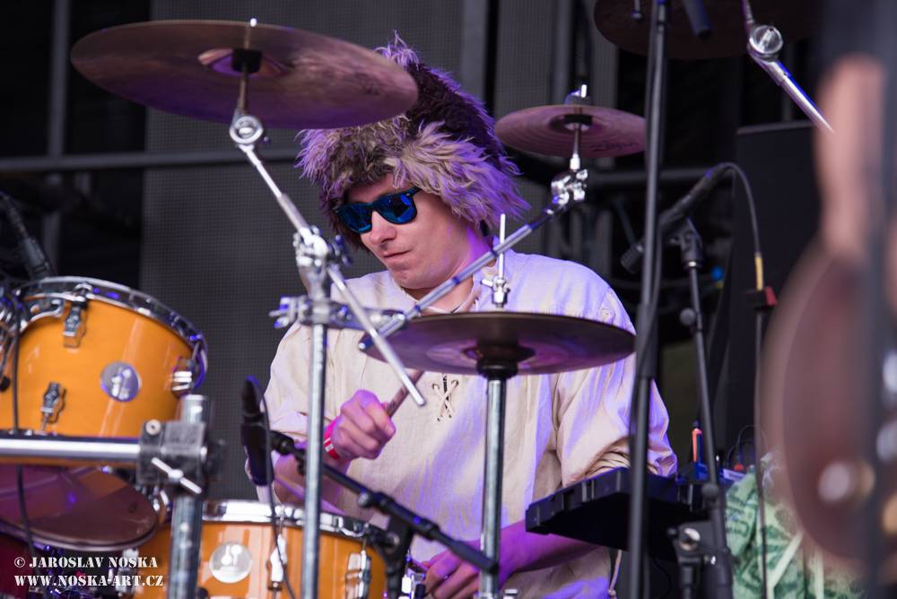 Okoř slavila plnoletost s Chinaski, Tomášem Klusem, Annou K. nebo Mirai