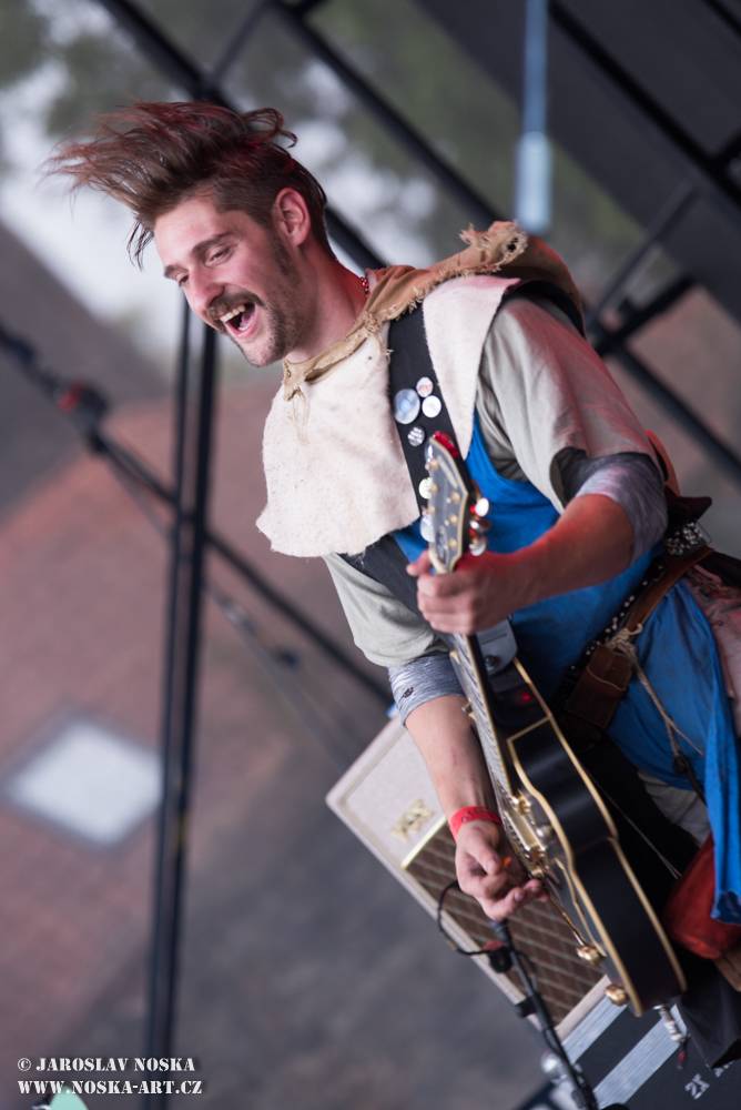 Okoř slavila plnoletost s Chinaski, Tomášem Klusem, Annou K. nebo Mirai