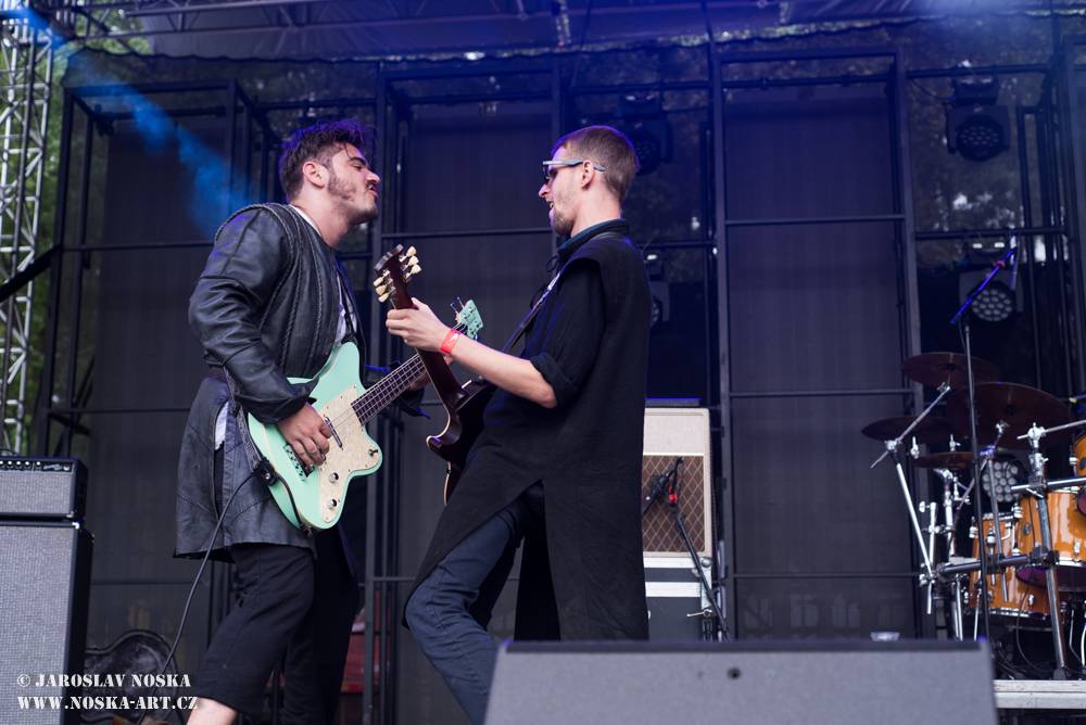 Okoř slavila plnoletost s Chinaski, Tomášem Klusem, Annou K. nebo Mirai