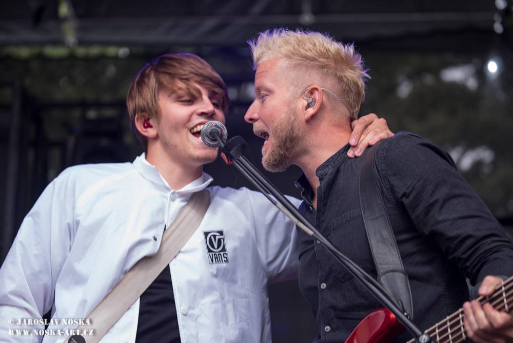 Okoř slavila plnoletost s Chinaski, Tomášem Klusem, Annou K. nebo Mirai