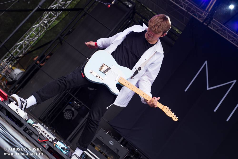 Okoř slavila plnoletost s Chinaski, Tomášem Klusem, Annou K. nebo Mirai