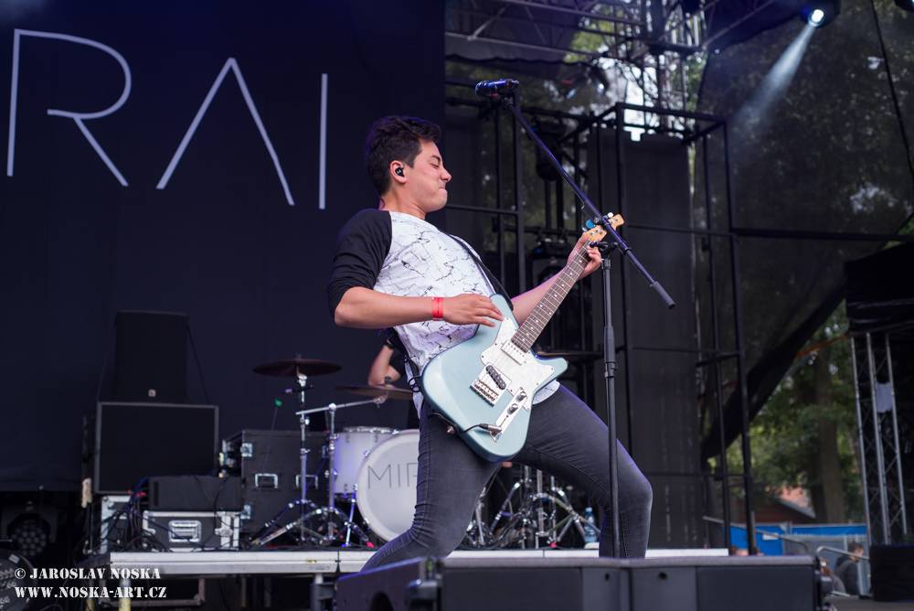 Okoř slavila plnoletost s Chinaski, Tomášem Klusem, Annou K. nebo Mirai