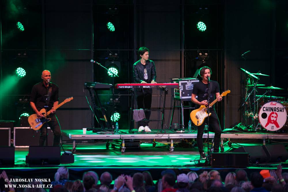 Okoř slavila plnoletost s Chinaski, Tomášem Klusem, Annou K. nebo Mirai