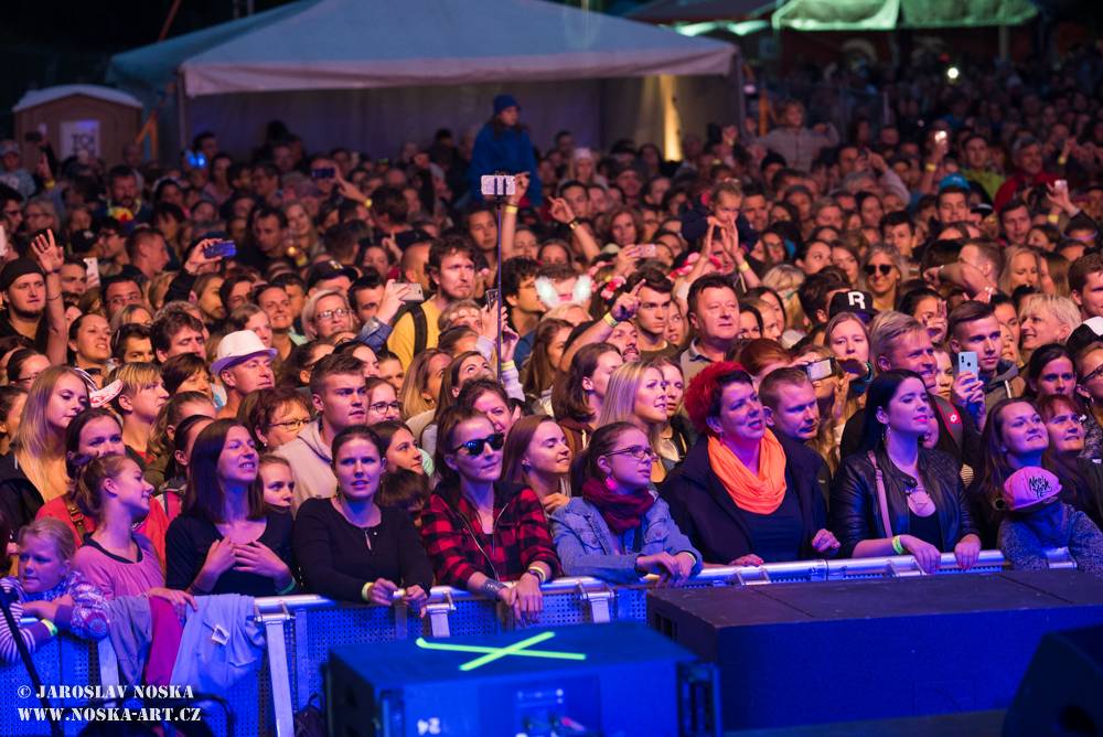 Okoř slavila plnoletost s Chinaski, Tomášem Klusem, Annou K. nebo Mirai