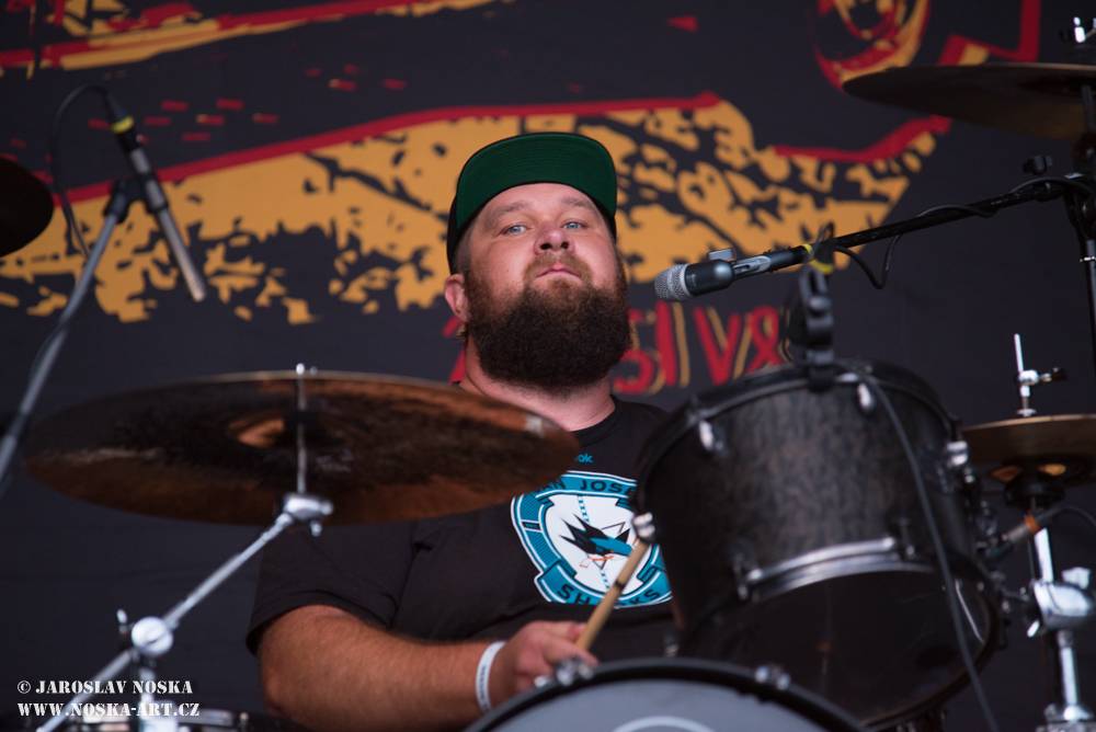 Létofest v Karlových Varech: První den zahráli Inekafe, Chinaski a jako zlatý hřeb Mandrage