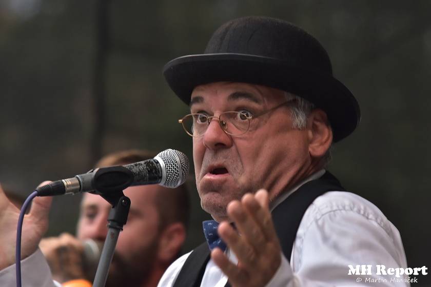 Loket dobyli rockeři a metalisté: Dymytry, Harlej, Arakain nebo Trautenberk rozvášnili fanoušky v podhradí