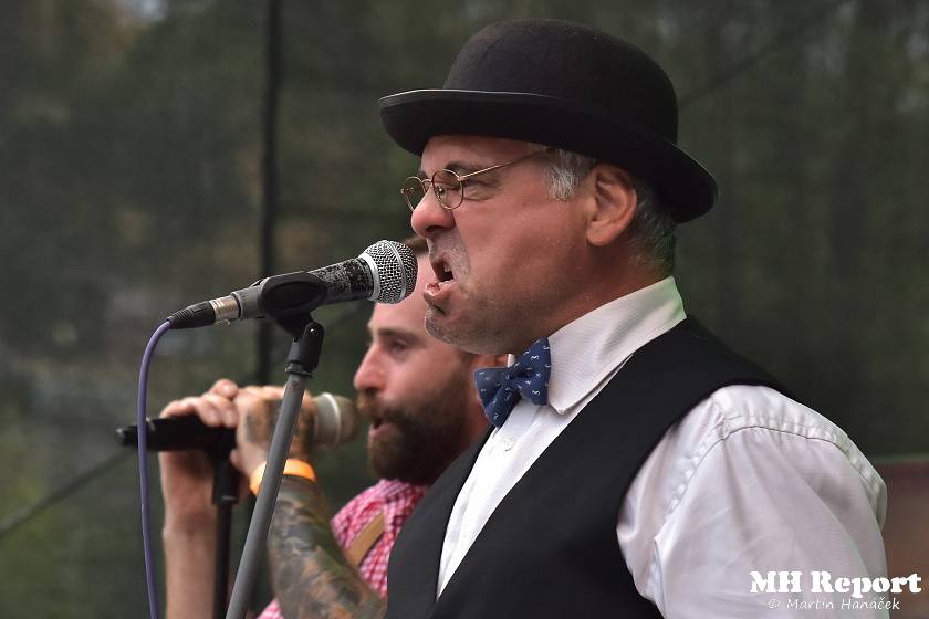 Loket dobyli rockeři a metalisté: Dymytry, Harlej, Arakain nebo Trautenberk rozvášnili fanoušky v podhradí