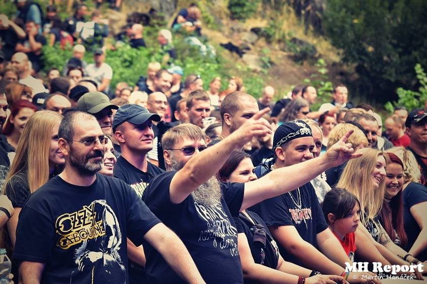 Loket dobyli rockeři a metalisté: Dymytry, Harlej, Arakain nebo Trautenberk rozvášnili fanoušky v podhradí