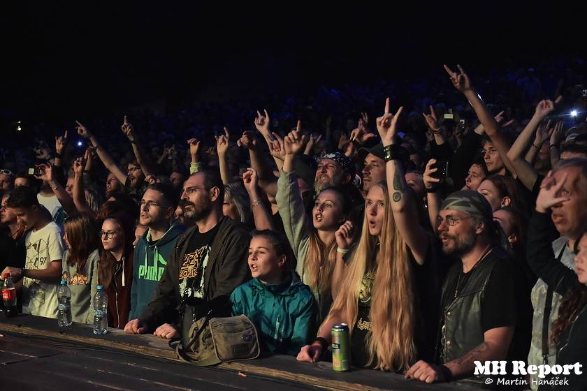 Loket dobyli rockeři a metalisté: Dymytry, Harlej, Arakain nebo Trautenberk rozvášnili fanoušky v podhradí
