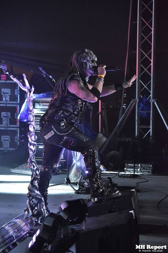 Loket dobyli rockeři a metalisté: Dymytry, Harlej, Arakain nebo Trautenberk rozvášnili fanoušky v podhradí