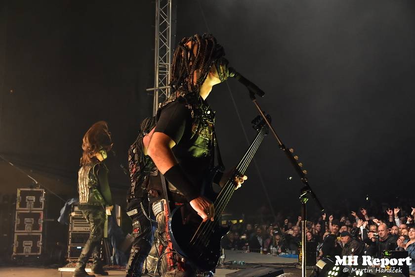 Loket dobyli rockeři a metalisté: Dymytry, Harlej, Arakain nebo Trautenberk rozvášnili fanoušky v podhradí