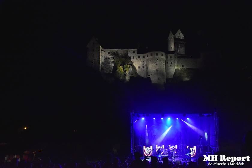 Loket dobyli rockeři a metalisté: Dymytry, Harlej, Arakain nebo Trautenberk rozvášnili fanoušky v podhradí