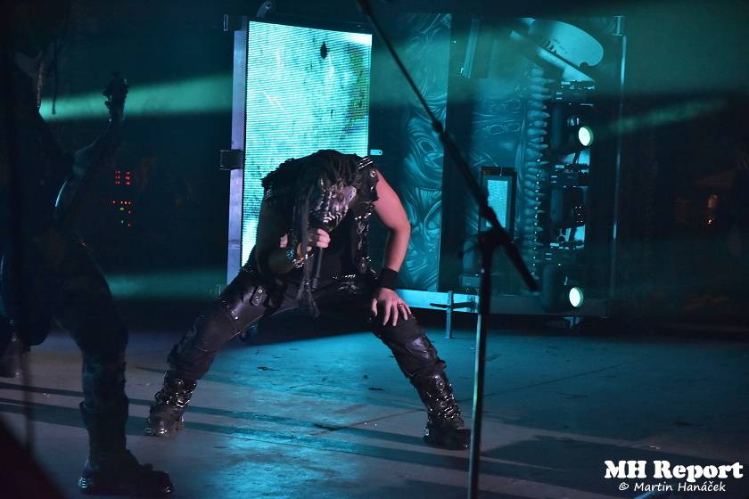 Loket dobyli rockeři a metalisté: Dymytry, Harlej, Arakain nebo Trautenberk rozvášnili fanoušky v podhradí