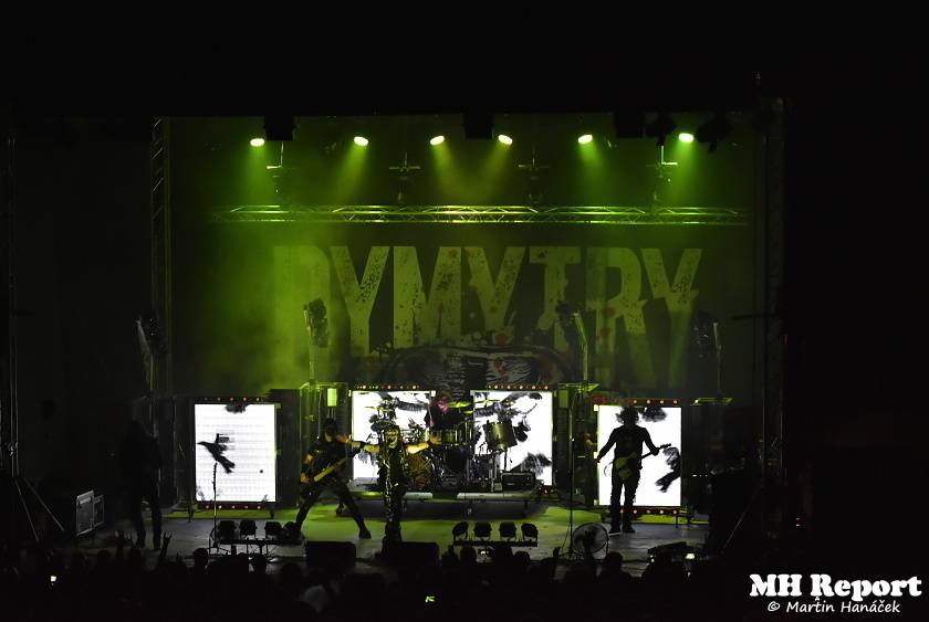 Loket dobyli rockeři a metalisté: Dymytry, Harlej, Arakain nebo Trautenberk rozvášnili fanoušky v podhradí