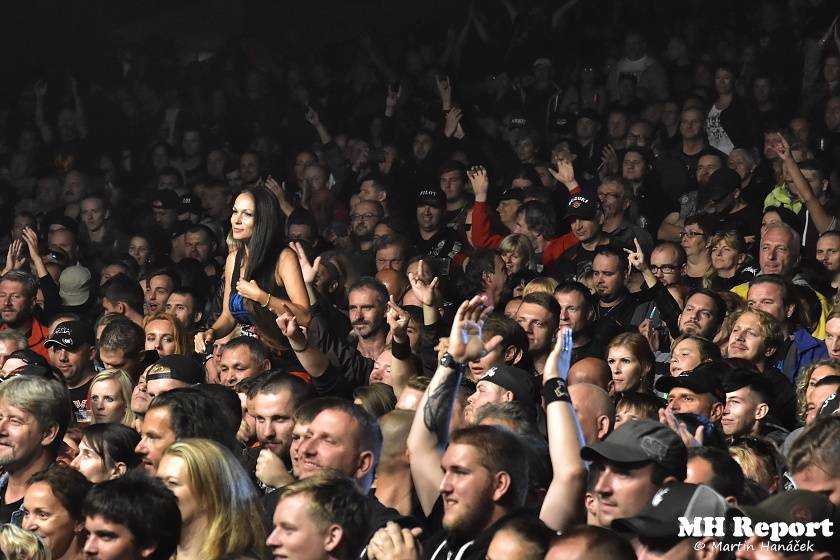 Loket dobyli rockeři a metalisté: Dymytry, Harlej, Arakain nebo Trautenberk rozvášnili fanoušky v podhradí