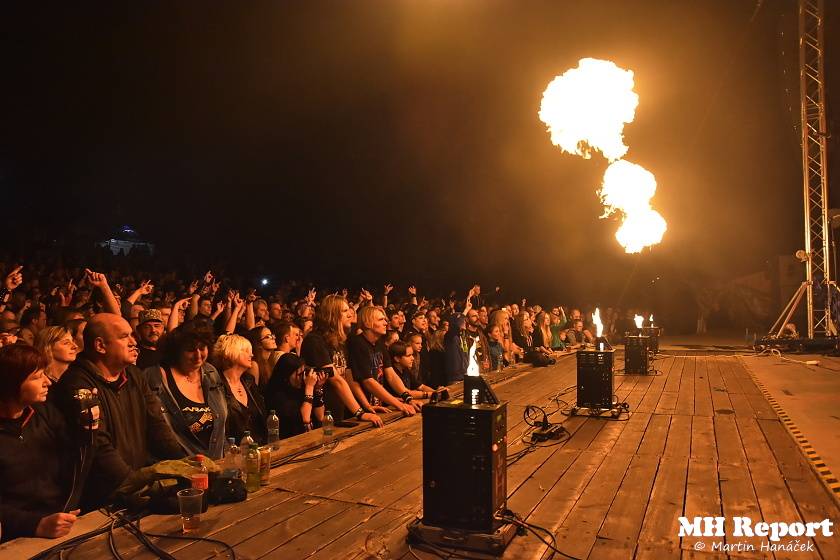 Loket dobyli rockeři a metalisté: Dymytry, Harlej, Arakain nebo Trautenberk rozvášnili fanoušky v podhradí