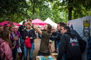 Kryštof Kemp bavil v Plzni: Richard Krajčo se fanouškům zvěčnil na mnoha selfie, zahráli Petr Janda i No Name