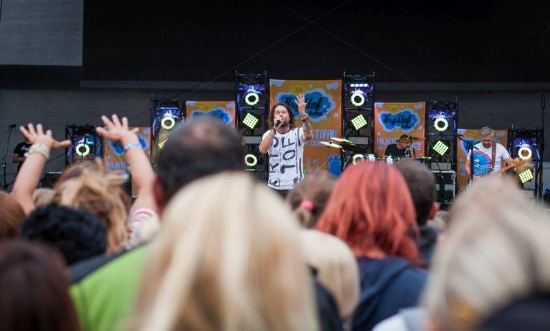 Kryštof Kemp bavil v Plzni: Richard Krajčo se fanouškům zvěčnil na mnoha selfie, zahráli Petr Janda i No Name