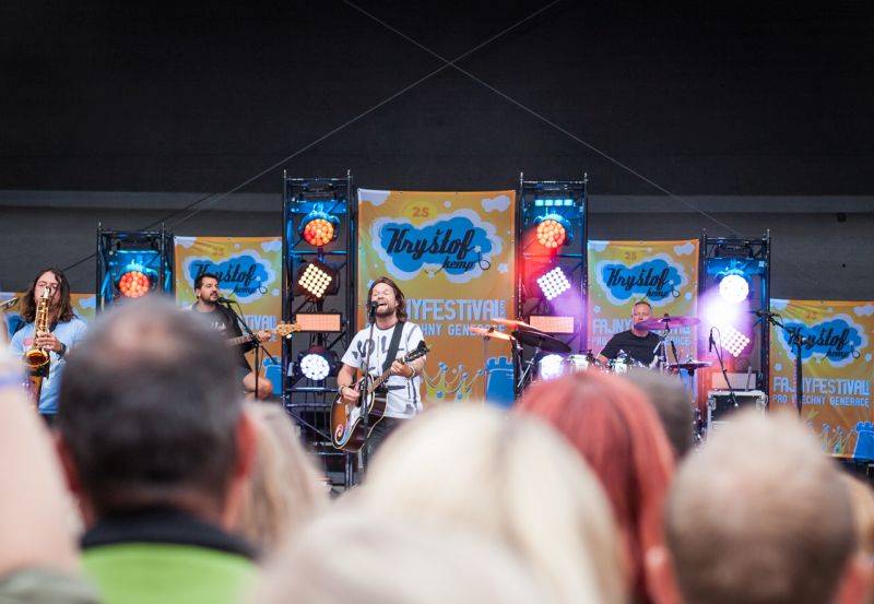 Kryštof Kemp bavil v Plzni: Richard Krajčo se fanouškům zvěčnil na mnoha selfie, zahráli Petr Janda i No Name