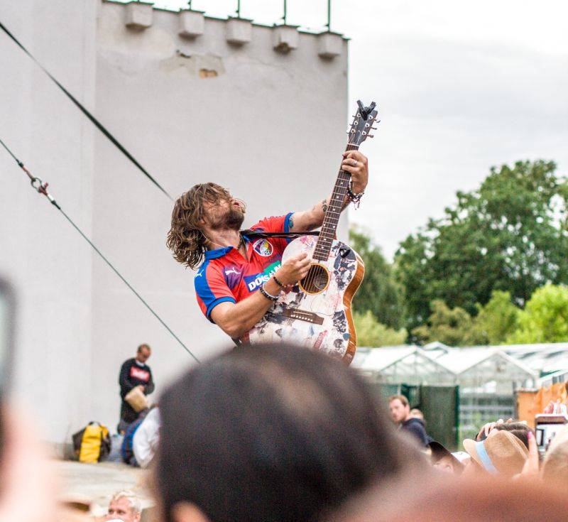 Kryštof Kemp bavil v Plzni: Richard Krajčo se fanouškům zvěčnil na mnoha selfie, zahráli Petr Janda i No Name