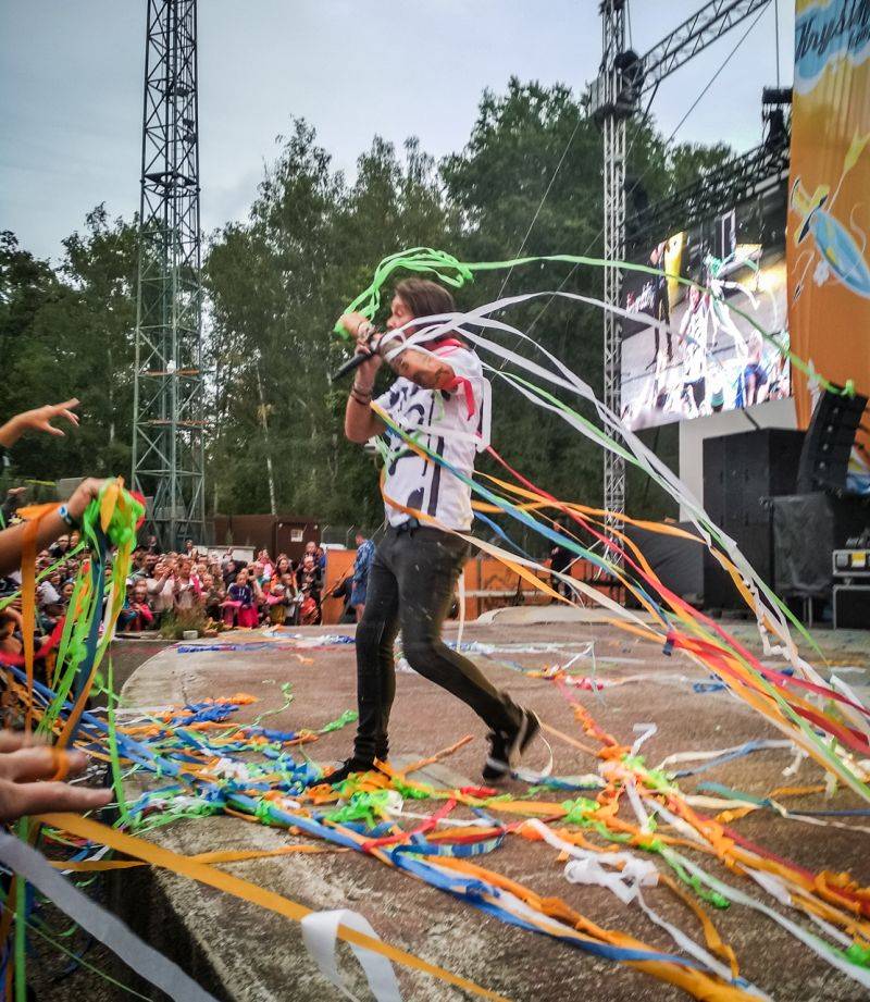 Kryštof Kemp bavil v Plzni: Richard Krajčo se fanouškům zvěčnil na mnoha selfie, zahráli Petr Janda i No Name