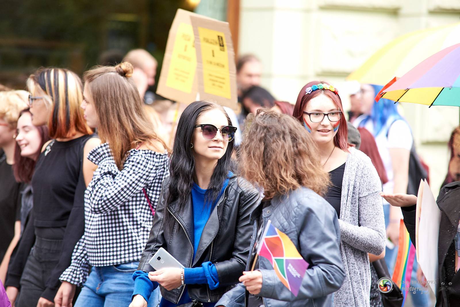 Pilsen Pride podruhé: Duhový průvod prošel Plzní, narušili ho demonstranti