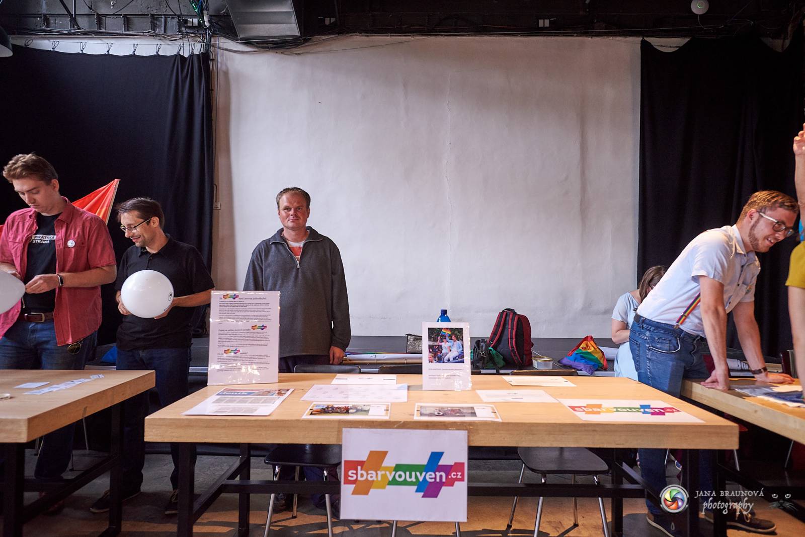 Pilsen Pride podruhé: Duhový průvod prošel Plzní, narušili ho demonstranti