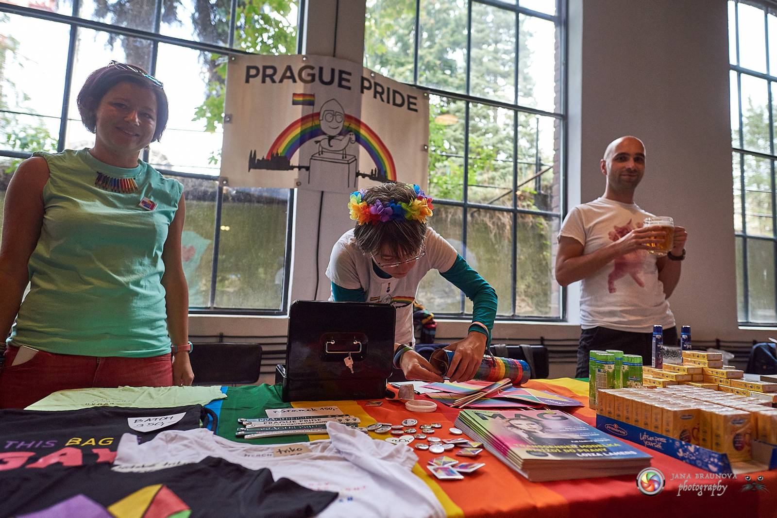 Pilsen Pride podruhé: Duhový průvod prošel Plzní, narušili ho demonstranti