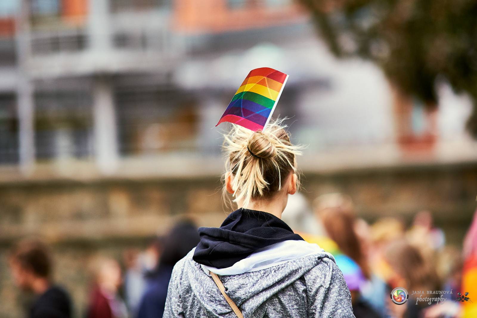 Pilsen Pride podruhé: Duhový průvod prošel Plzní, narušili ho demonstranti
