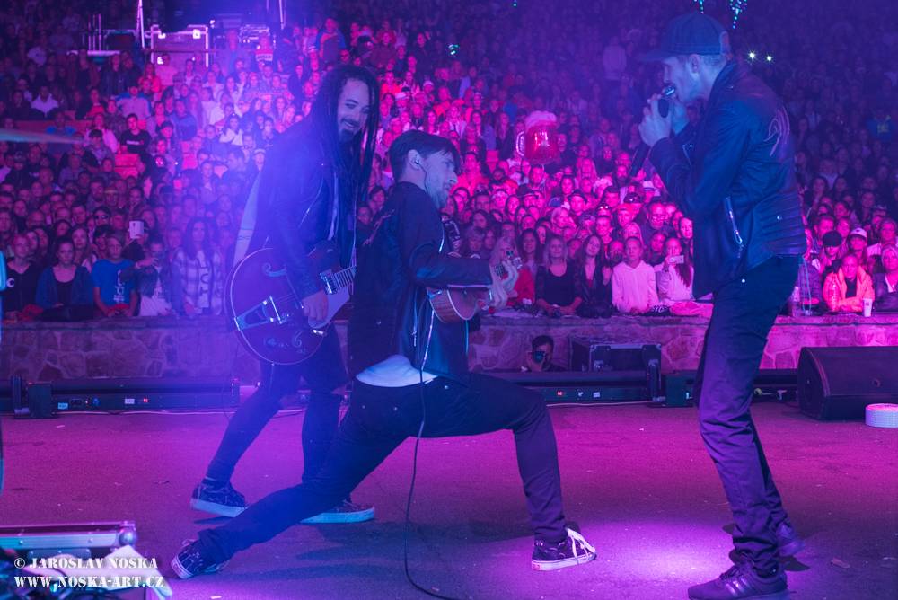 Radiofest v Ústí nad Labem: Finále programu obstarali Jelen a Mandrage s pompézní show 